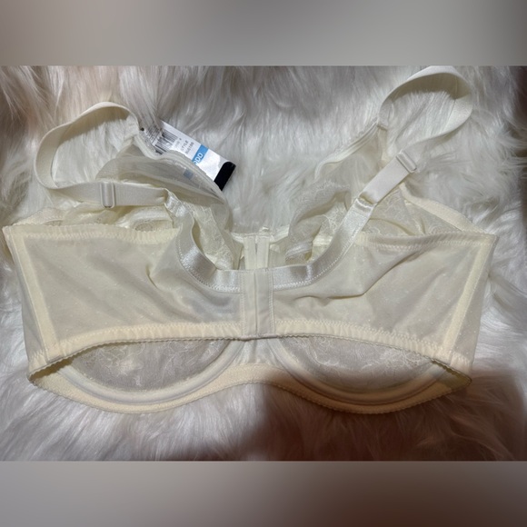 Wacoal Cream Underwire Bra Smooth Finish - Picture 3 of 5